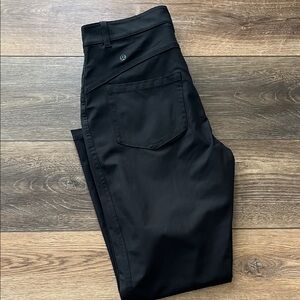 Lululemon Crop Stretch Pants Size 8